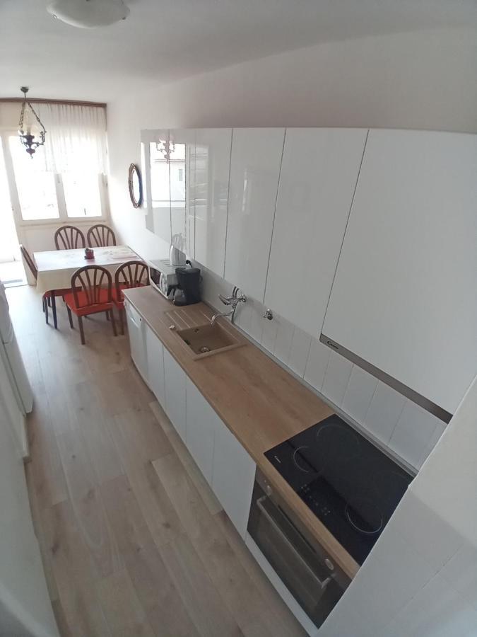 Apartment Doris Primošten Eksteriør billede