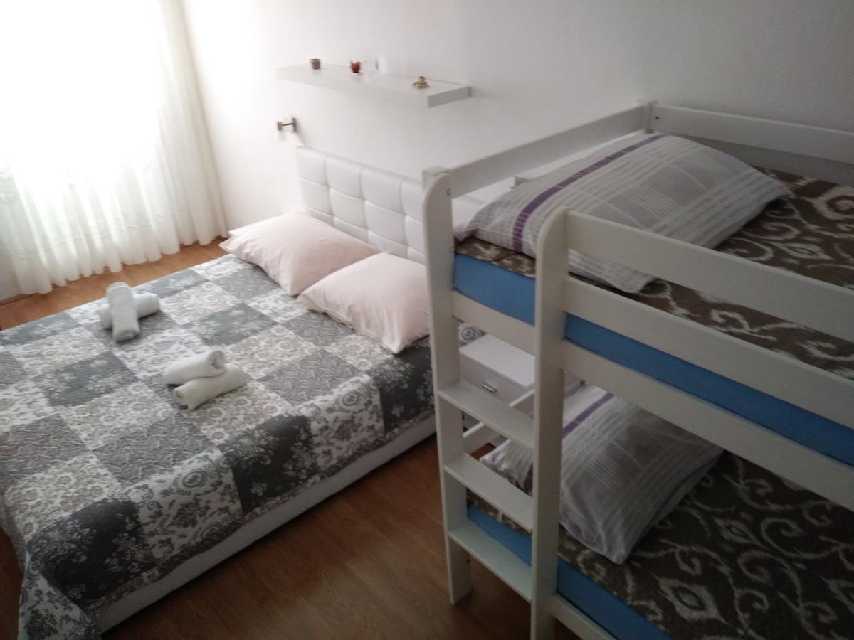 Apartment Doris Primošten Eksteriør billede